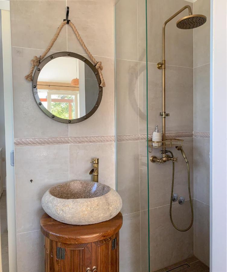 Villa Alara - Charming Villa With Heated Swimming Pool Milohnici Bagian luar foto