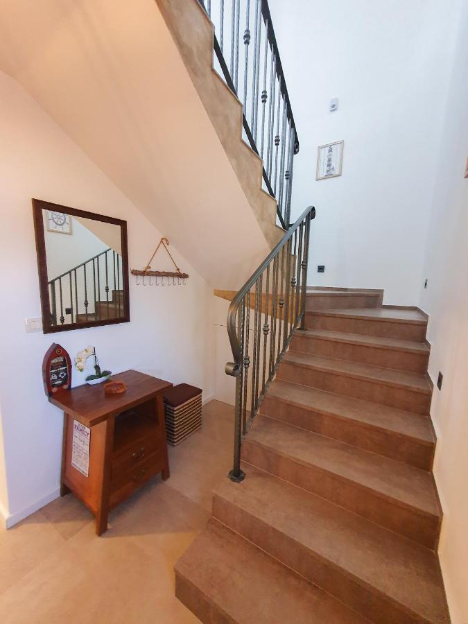 Villa Alara - Charming Villa With Heated Swimming Pool Milohnici Bagian luar foto
