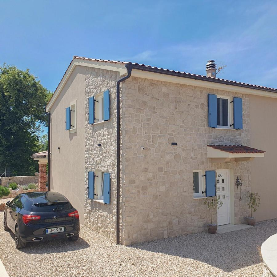 Villa Alara - Charming Villa With Heated Swimming Pool Milohnici Bagian luar foto